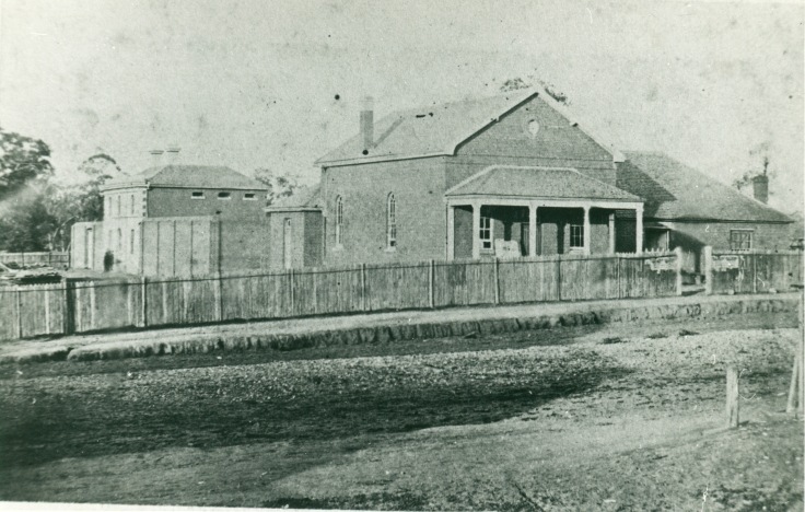 The Courthouse in the foreground and the Gaol in the background. (Photo courtesy of the Museum of the Riverina).